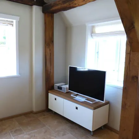 Welkimmen Im Haus Rotstigh * 네벨